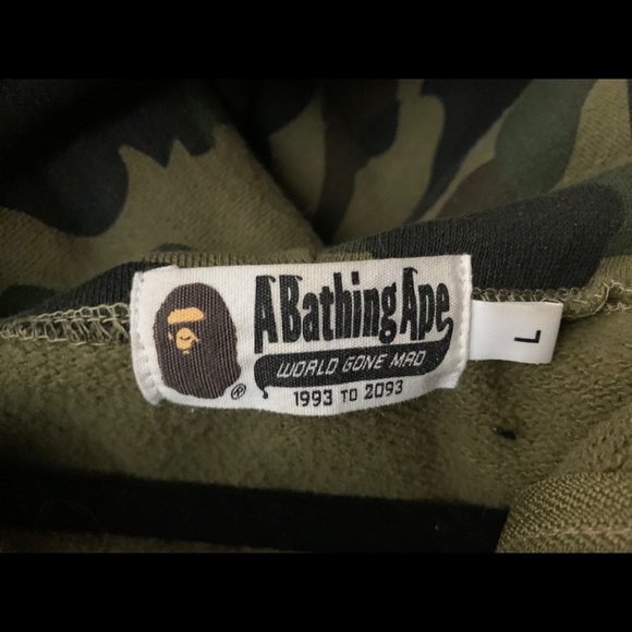 BAPE 1st camo zip up - Picture 3 of 6